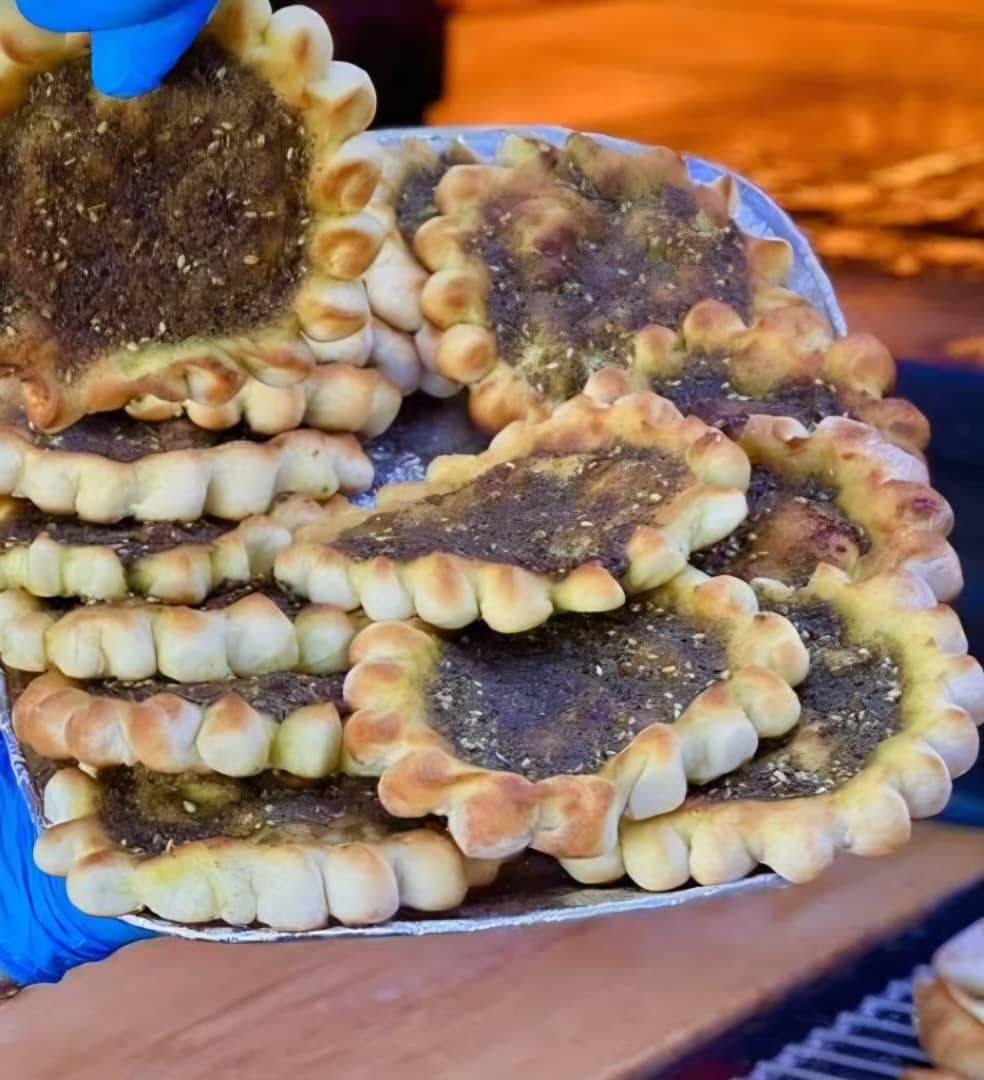 مني زعتر image